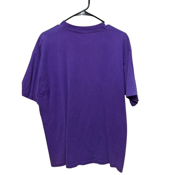 VTG  Single Stitch Native American Feather and Bear Print Purple T-Shirt Size XL - Picture 2 of 5